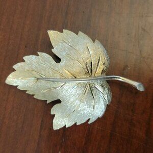 Vintage Manselle Gold-Tone Leaf Brooch Pin